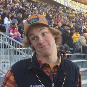 Meet your Posher, Cade